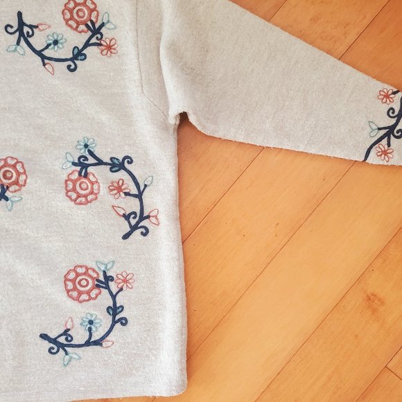 Lambswool sweater, Scotland, 6-8 - Picture 4 of 8